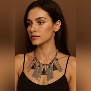 🛍️SALE🛍️ ShoeDazzle Silver Tone Fringe Tassel Statement Necklace